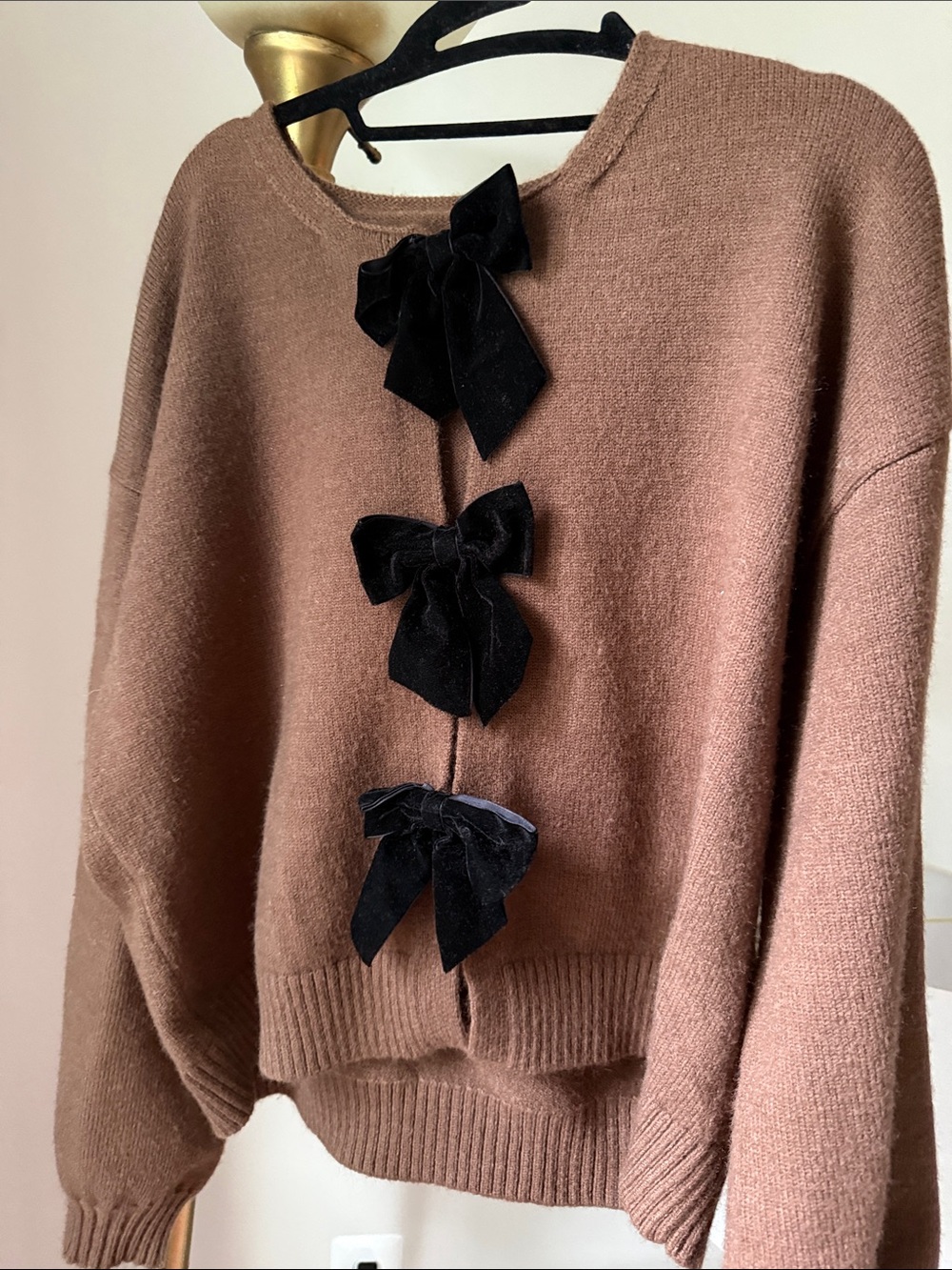 Commense Brown Knit Crewneck Sweater with Black Velvet Bows